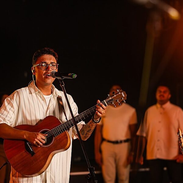 José Wellington lança o álbum “Vem Marcar (Ao Vivo)” e o videoclipe de “A Ti Seja a Glória”