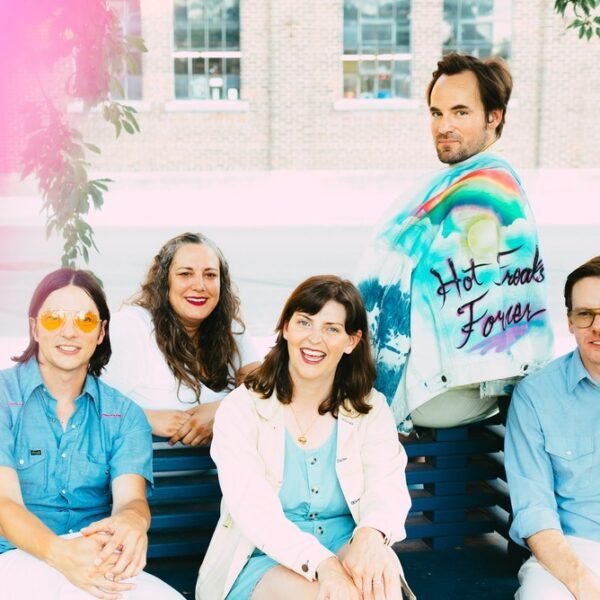 Grupo indie pop Hot Freaks lança o novo álbum ‘Soft Body’