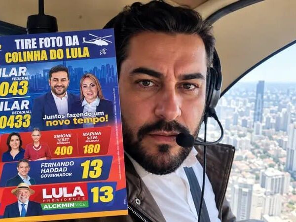 Colinha de Lula cai do céu na Paulista e viraliza nas redes sociais